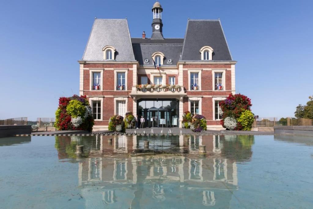 Studio Proche Disney Et Paris Noisy-le-Grand Esterno foto